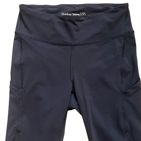 Outdoor Voices Zoom 21” Crop 1/2 Workout Gym Yoga Pant - Picture 2 of 6